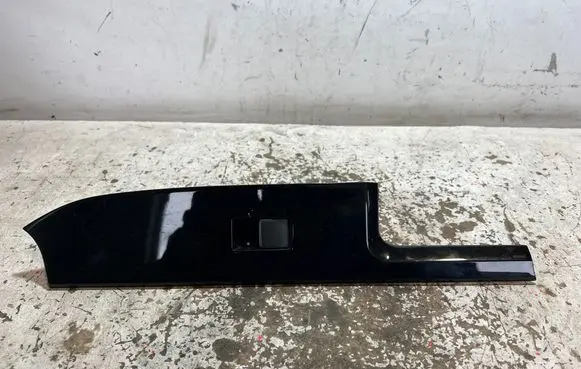 Toyota bZ4X Electric window control switch 7423142310