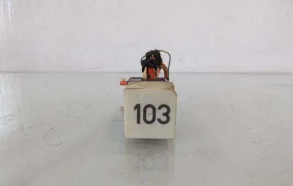 Volkswagen Polo IV 9N3 Other relay