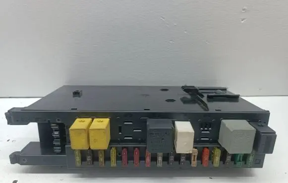 Mercedes-Benz C W203 SAM control unit 2035453401 5DK00848615 05152052