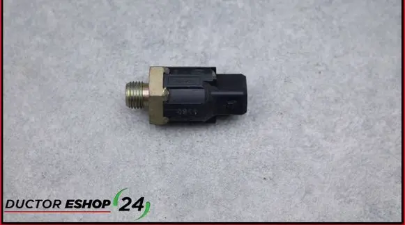 Renault Megane I Detonation knock sensor H7700732262 7700732262 7700866055