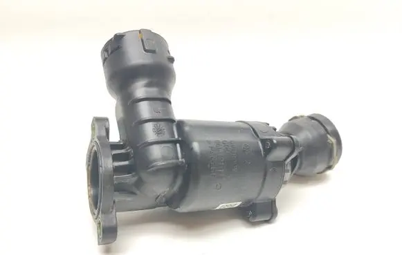 Audi A4 S4 B9 Engine coolant pipe/hose 04L121111Q