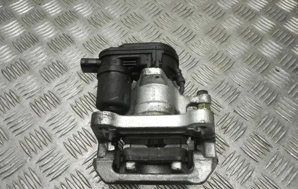 Hyundai Kona I Rear brake caliper 031