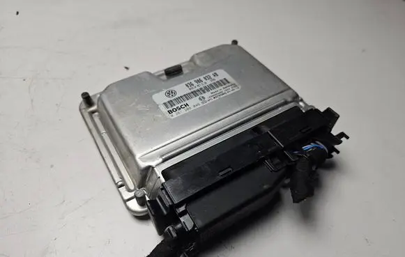 Volkswagen Caddy Engine control unit/module 036906032AB 1039S05060 0261208046