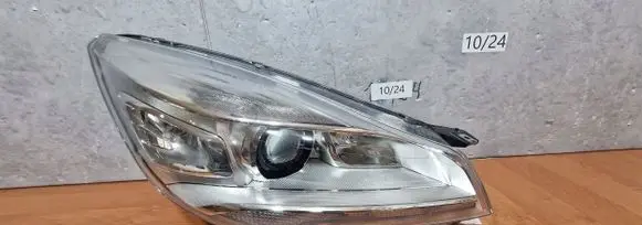 Ford Kuga II Headlight/headlamp CV4413005AG