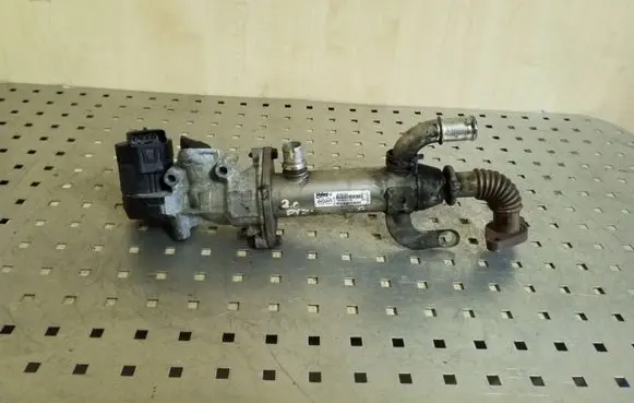 Volvo S40 EGR valve cooler 875816W 9645689780