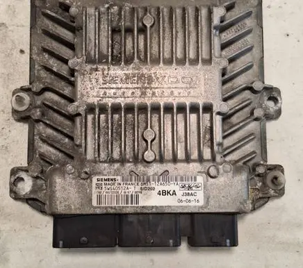 Ford Focus C-MAX Engine control unit/module 6M5112A650YA 4BKA 5WS40512AT