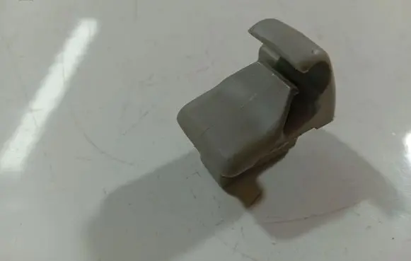 Mitsubishi Outlander Sun visor clip/hook/bracket 