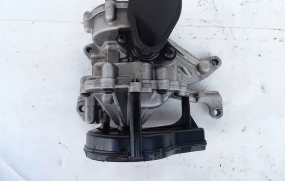 Opel Astra K Oil pump 55487858
