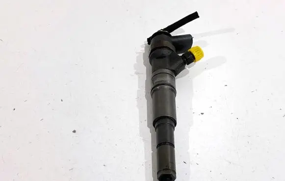 BMW 3 E90 E91 Fuel injectors set 7793836