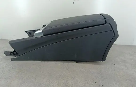 Mercedes-Benz C W205 Armrest 1259954A205680230