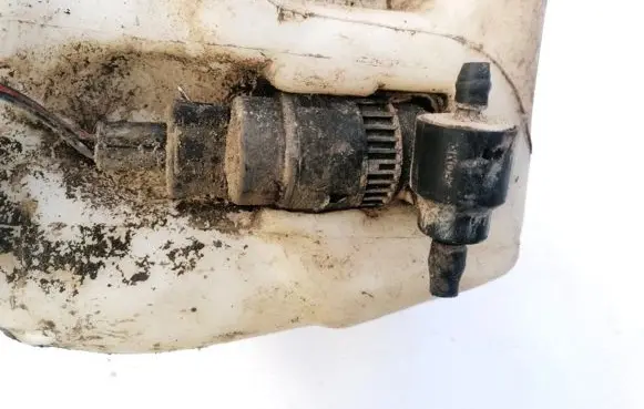 Opel Vectra B Windscreen/windshield washer pump 