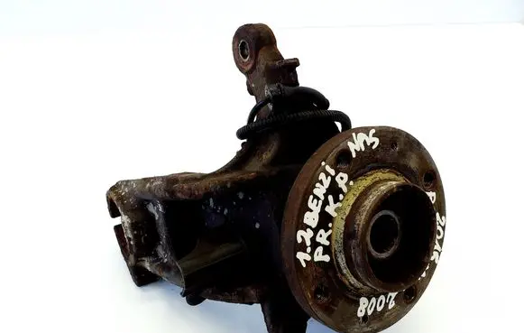Peugeot 2008 I Front wheel hub