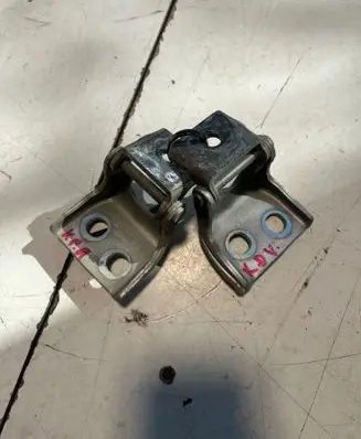 Dacia Spring Front door upper hinge 804205044R E0071 M4842000