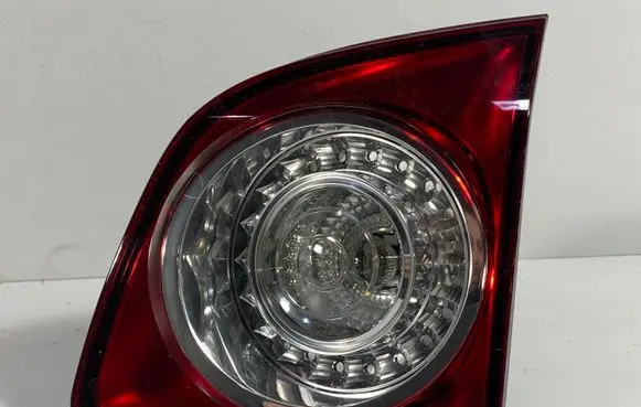 Volkswagen Golf Plus Tailgate rear/tail lights 5M0945094H