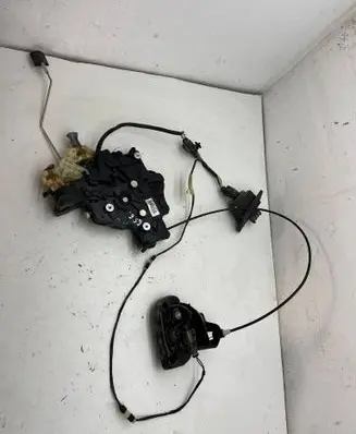 Volkswagen Caddy Tailgate/trunk/boot lock/catch/latch 2K5843654C 2K5971692 2K5971691