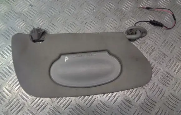 Chrysler PT Cruiser Centre console side trim front 