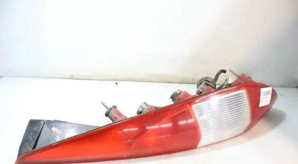 Ford Mondeo Mk III Rear/tail lights