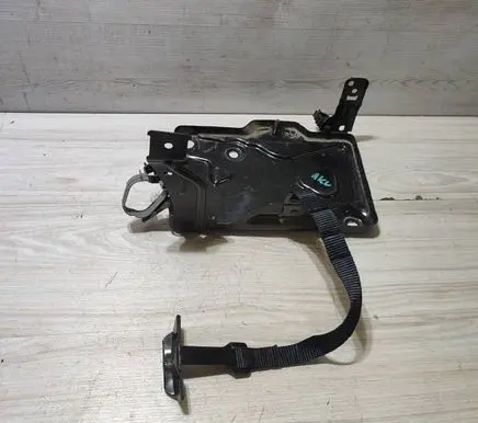 Fiat 500X Battery bracket 