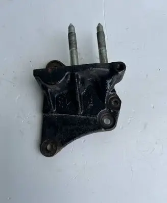 Mitsubishi Lancer Evolution Engine mounting bracket