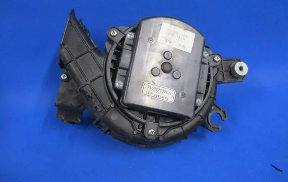 Honda Insight Hybrid/electric vehicle battery fan 1J810RBJ0031 99U010185 T1008358JA