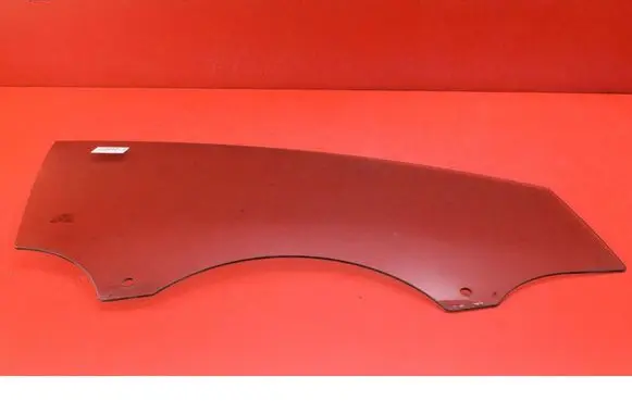 Ford Focus Front door window glass four-door 
