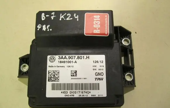 Volkswagen PASSAT B7 Hand brake control module 3AA907801H