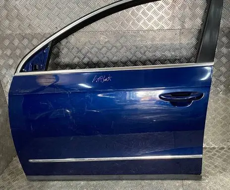 Volkswagen PASSAT B6 Front door PASSATB6 HAMU4079754