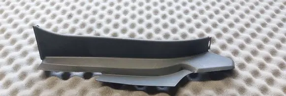 Lexus IS 220D-250-350 Rear light trim 6443953010
