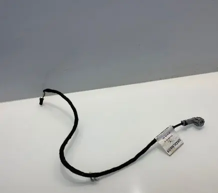 Mercedes-Benz E W212 AUX in-socket connector 2124400613 300409Q01 A2124400613