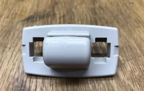 Sun visor clip/hook/bracket