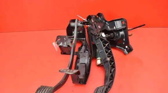 Ford S-MAX Accelerator throttle pedal 6G92-7B633-NK