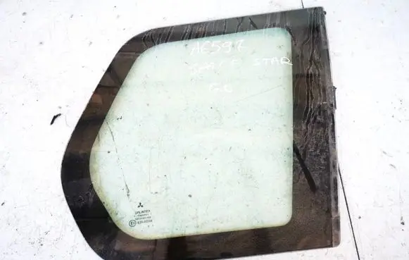 Mitsubishi Space Star Rear side window