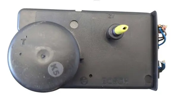 Mercedes-Benz C W202 Central locking vacuum pump 2028001048 0132006344