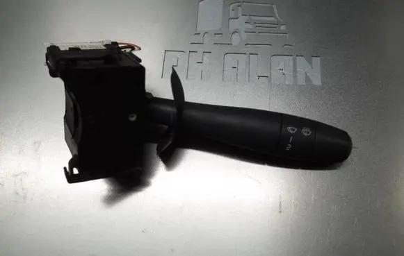 Renault Trafic II (X83) Wiper switch 8200878348