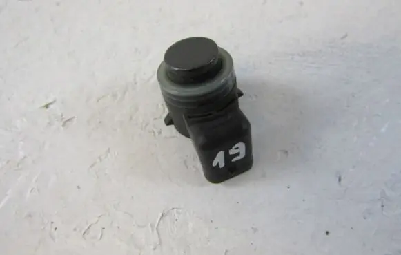 Skoda Octavia Mk3 (5E) Parking PDC sensor 5Q0919275A