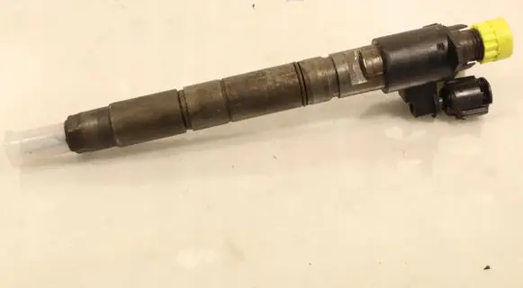 Volvo S60 Fuel injector 0445110046