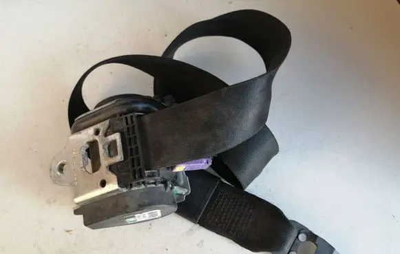 Audi A4 S4 B7 8E 8H Front seatbelt 560788501 8E0857706F