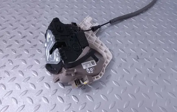 KIA Ceed Rear door lock 81420J7000