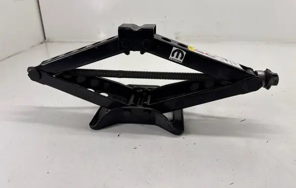 Chrysler Pacifica Lift Jack 68256894AD