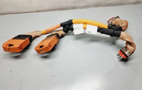 Renault Arkana High voltage cable 297A33828R