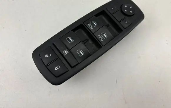 Chrysler Pacifica Electric window control switch 68234092AC 10115697