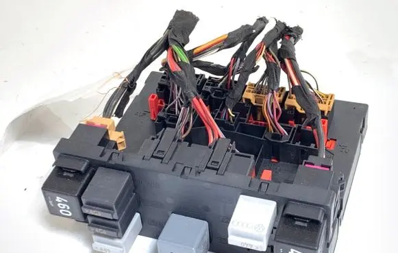Volkswagen PASSAT B6 Other control units/modules 3C0937049AD
