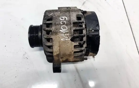Opel Zafira B Generator/alternator 