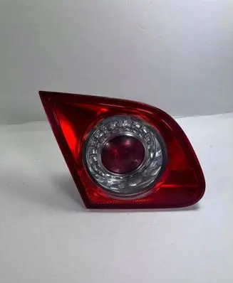 Volkswagen PASSAT B6 Tailgate rear/tail lights