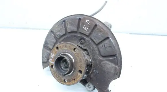 Volkswagen PASSAT B7 Front wheel hub
