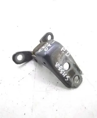 Honda CR-V Front door upper hinge