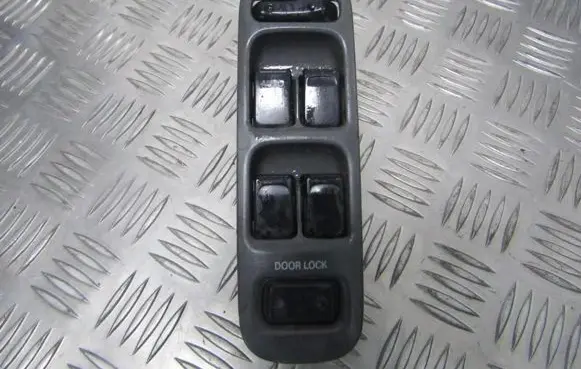 Suzuki Baleno EG Electric window control switch