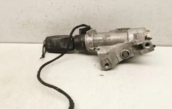 Skoda Fabia Mk2 (5J) Ignition lock 4B0905851