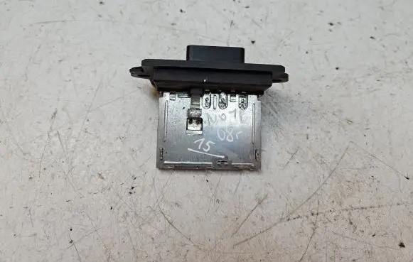 Nissan Note (E11) Heater blower motor/fan resistor