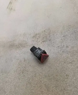 Audi A3 S3 8L Hazard light switch 9751260 8P0941509